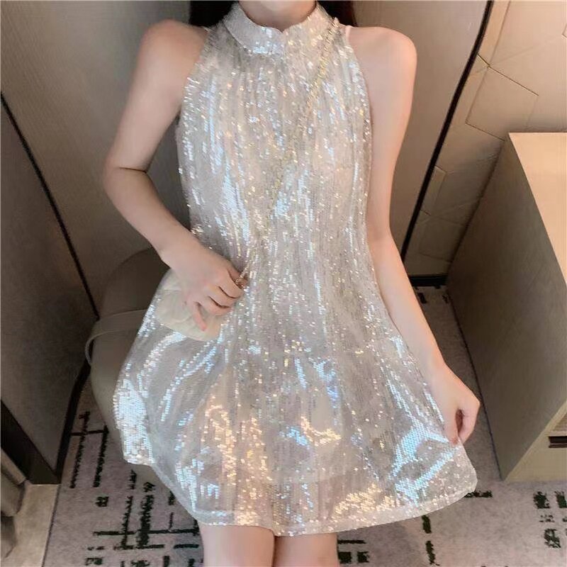 很仙的小众亮片连衣裙女潮2026夏装新款宽松显瘦无袖背心裙短裙子