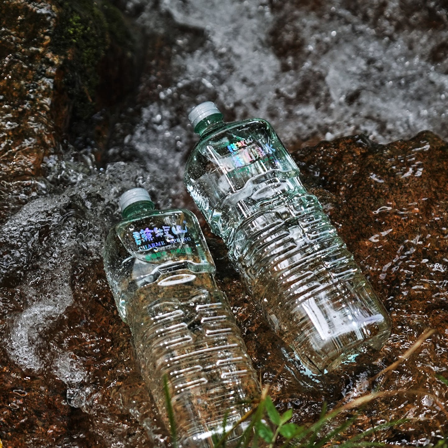 ǫ��ɽ �ݲ�ˮ Ҽ��Ȫ+����Ȫ 1.8L*4ƿ/�� 102.89Ԫ