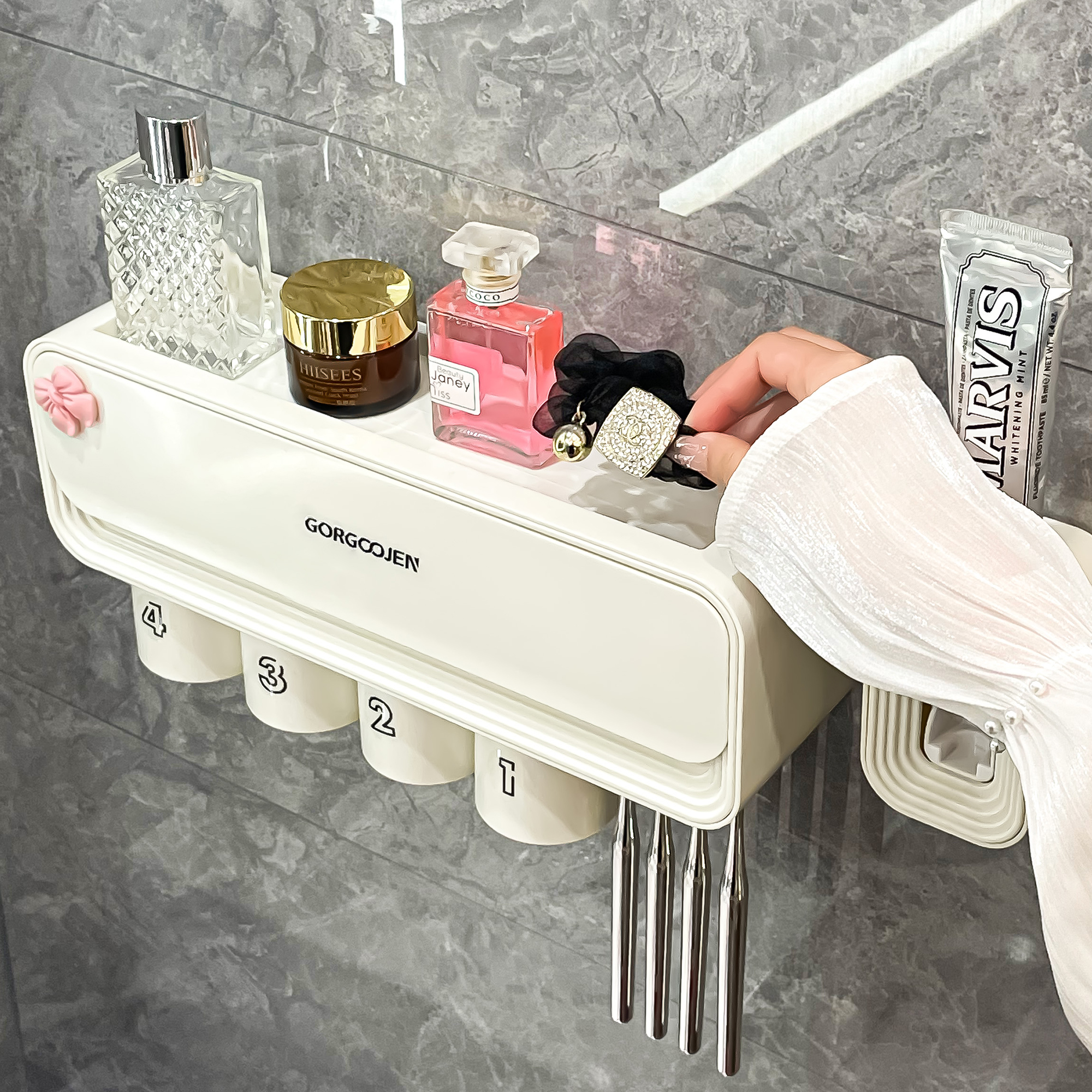 卫生间浴室置物架厕所各种神器牙刷牙膏收纳架子一家三四口免打孔 - 图3