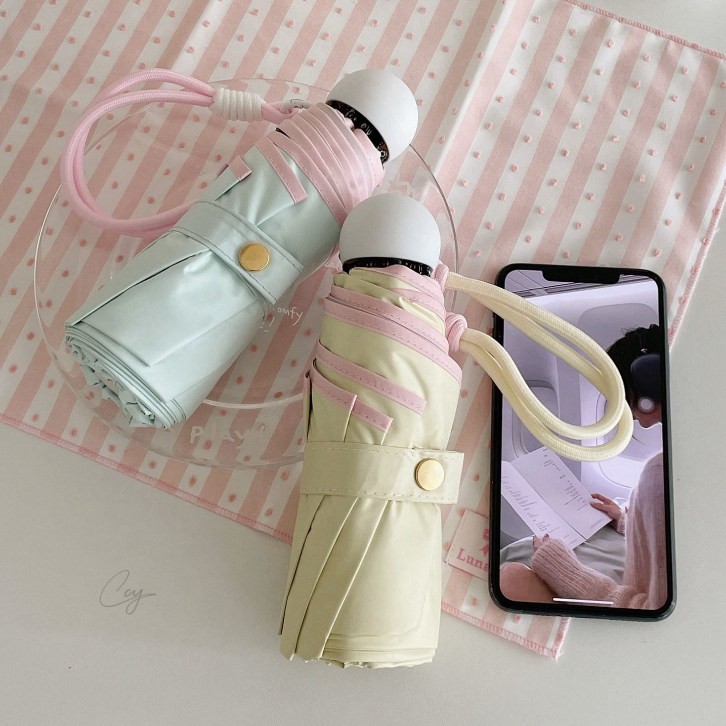 ins小巧便携五折太阳伞雨伞晴雨两用黑胶防晒防紫外线遮阳胶囊伞,淘宝优惠券,粉丝福利购,淘宝优惠卷