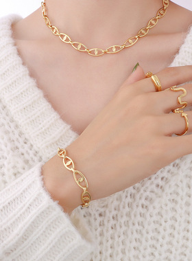 欧美风嘻哈潮款几何元素叠戴简约裸链钛钢镀18金手链项饰套装