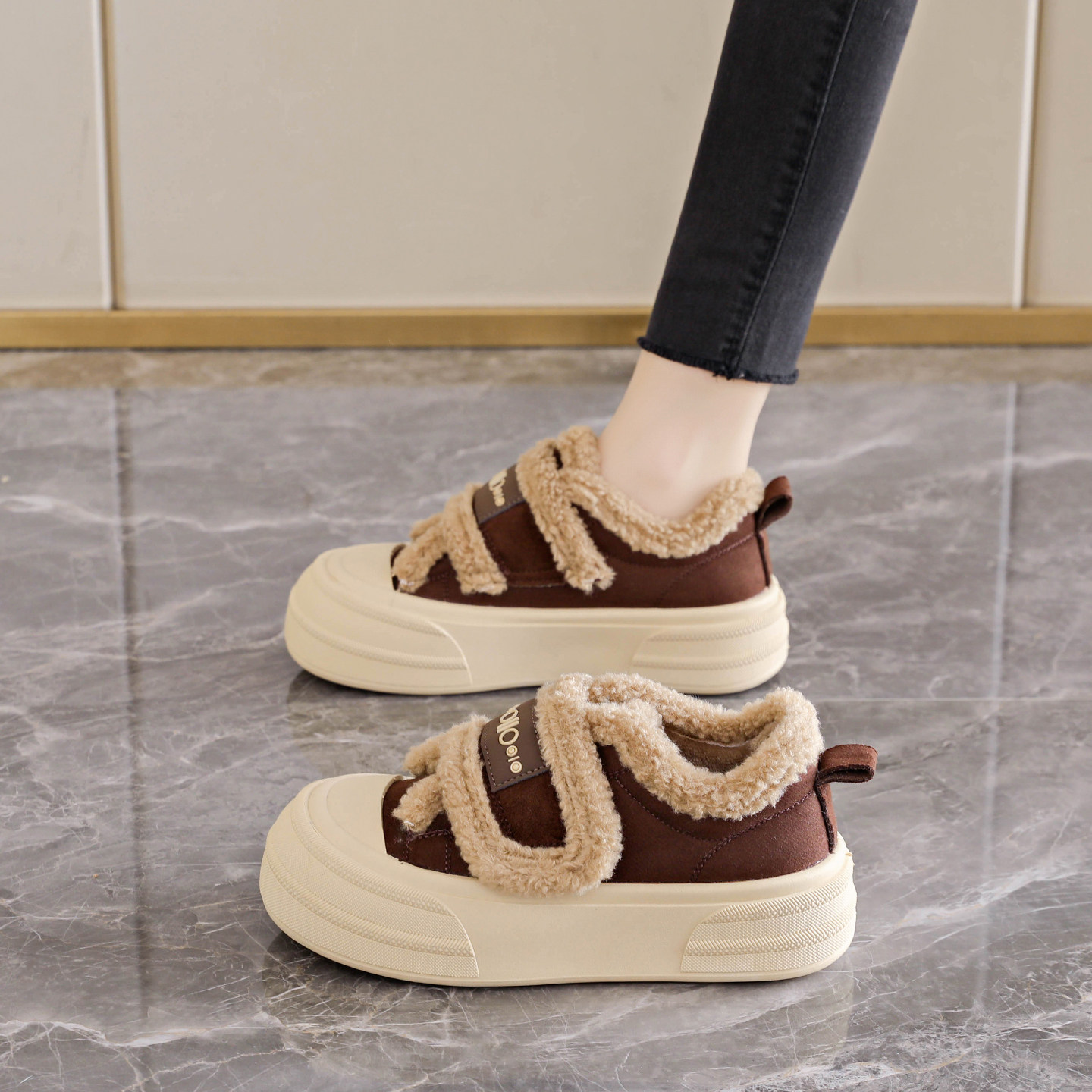 真皮魔术贴毛毛板鞋女2025新款冬季加绒保暖厚底棉鞋休闲雪地靴子,淘宝优惠券,粉丝福利购,淘宝优惠卷