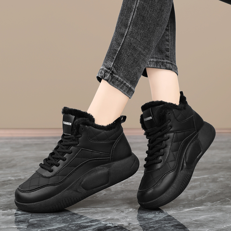 软底黑色运动鞋女款皮面防水防滑工作鞋冬季大码4142高帮加绒棉鞋 - 图3