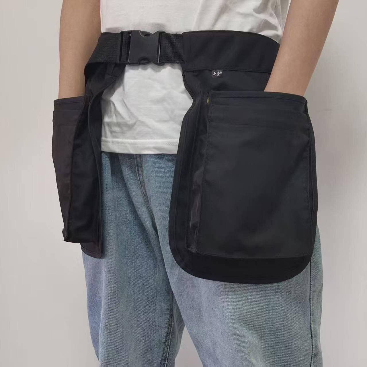 Niche and multi-functional male and female universal waist bag