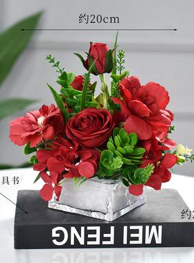 轻奢风格彷真花摆设圆桌