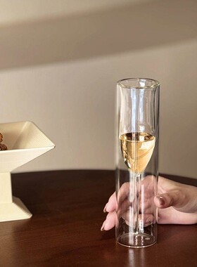 集饰透明双层香槟杯i