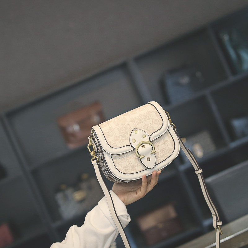 今年流行女2022新款潮轻奢小包包 名雅娜女士包袋