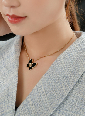 4012堤喜新款原创设计简约黑色滴油蝴蝶项链