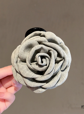 韩版立体玫瑰花朵布艺中号日常通勤鲨鱼夹时尚半扎发饰盘发夹抓夹