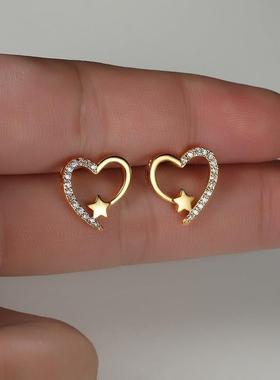 Elegant and fashionable golden heart-shaped romantic women&a