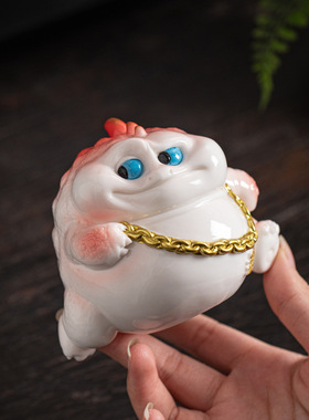 金融大鳄创意手办可爱陶瓷招财鳄鱼摆件家居办公室桌面汽车载装饰