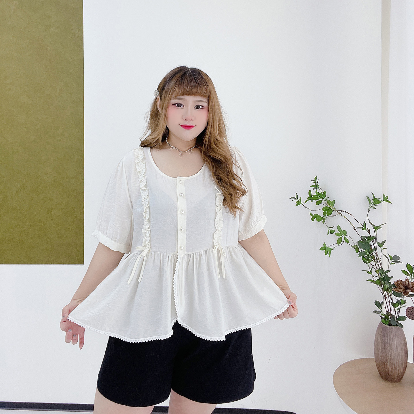 胖莹莹大码女装2025夏季韩系减龄清新甜美温柔木耳边A字显瘦衬衫,淘宝优惠券,粉丝福利购,淘宝优惠卷