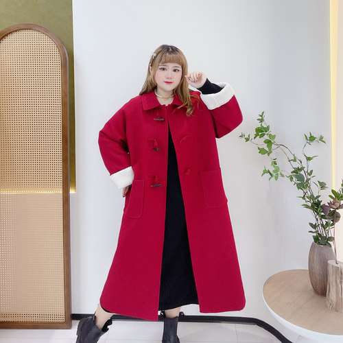 300斤胖莹莹大码女装胖mm围脖新年氛围感夹棉牛角扣加厚呢大衣 - 图2