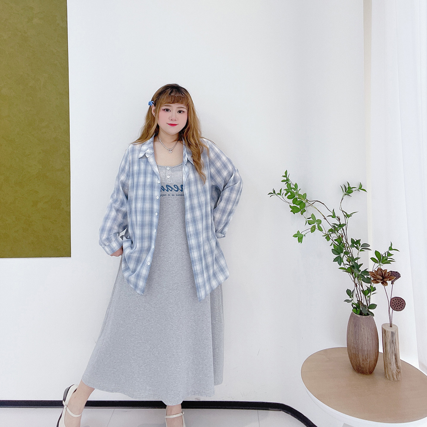 胖莹莹大码女装300斤胖m韩系休闲慵懒风减龄吊带长裙格纹衬衫套装,淘宝优惠券,粉丝福利购,淘宝优惠卷