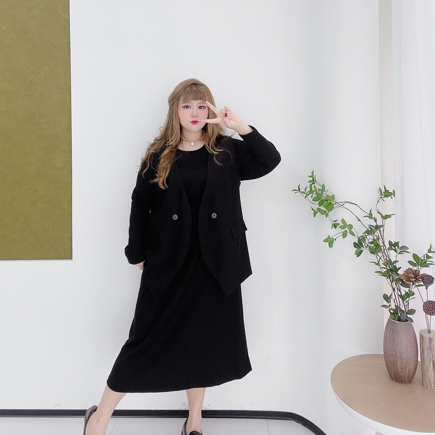 2025秋款胖莹莹大码女装韩系松弛感纯色简约马甲气质连衣裙套装,淘宝优惠券,粉丝福利购,淘宝优惠卷