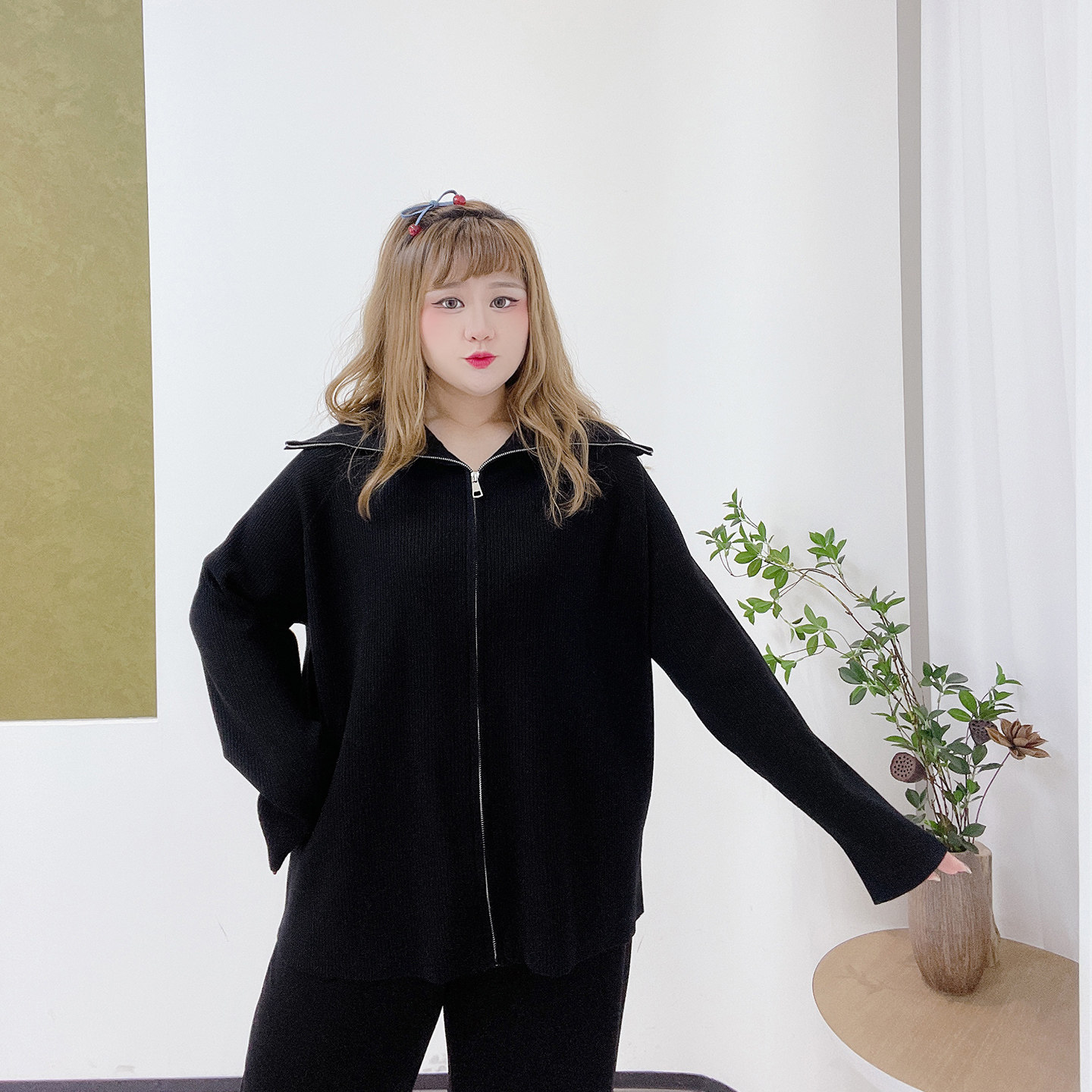 胖莹大码女装300斤胖mm韩系简约宽松纯色减龄拉链针织衫休闲外套,淘宝优惠券,粉丝福利购,淘宝优惠卷