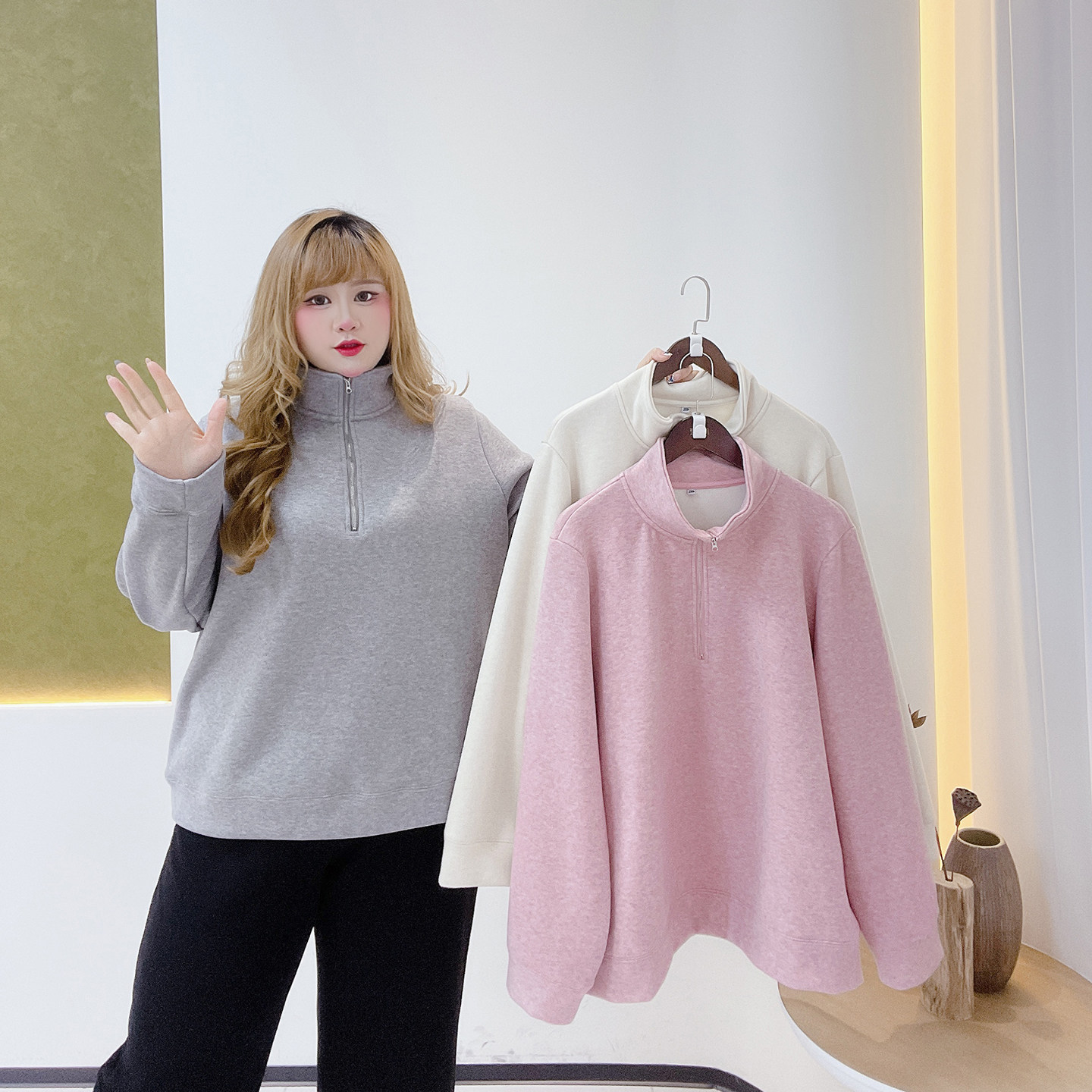 300斤胖mm韩系简约慵懒风加绒胖莹大码女装休闲拉链立领减龄卫衣,淘宝优惠券,粉丝福利购,淘宝优惠卷