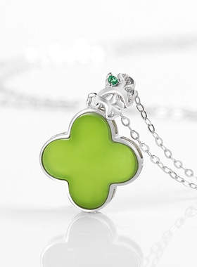 菠菜绿老料和田玉碧玉四叶草吊坠S925银正品天然玉石挂件项链女款