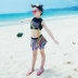 Một gia đình gồm bốn phụ huynh áo tắm bikini ba mảnh mẹ và con gái mẹ và con trai anh trai và cô gái áo tắm chia váy - Đồ bơi trẻ em