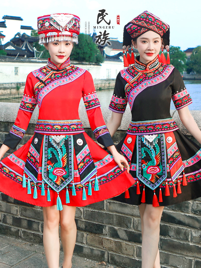 新苗族演出服女少数民族旅拍服装彝族土家族广西壮族三月三舞蹈服 - 图1