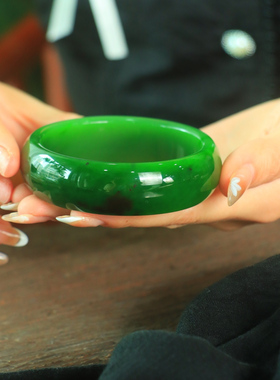 和田玉老坑碧玉镯籽料平安镯正圈