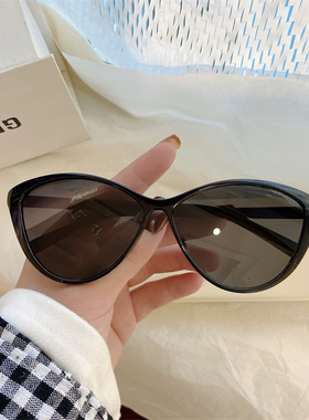 复古猫眼墨镜高颜值超轻时尚防紫