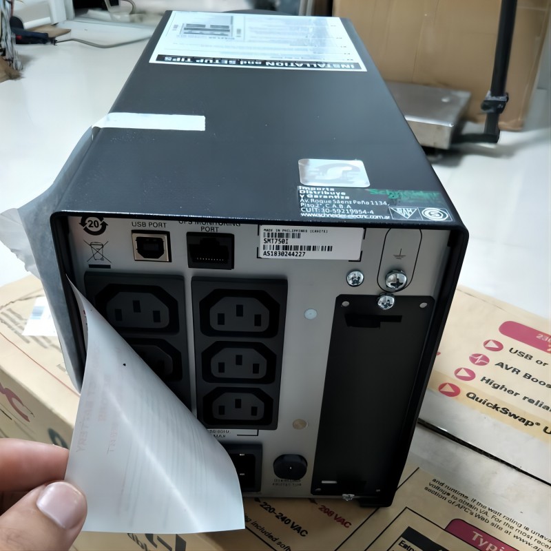 施耐德APC SMT1000UXI-CH/2200UXI-CH/3000UXI-CH 长机不含电池 - 图3