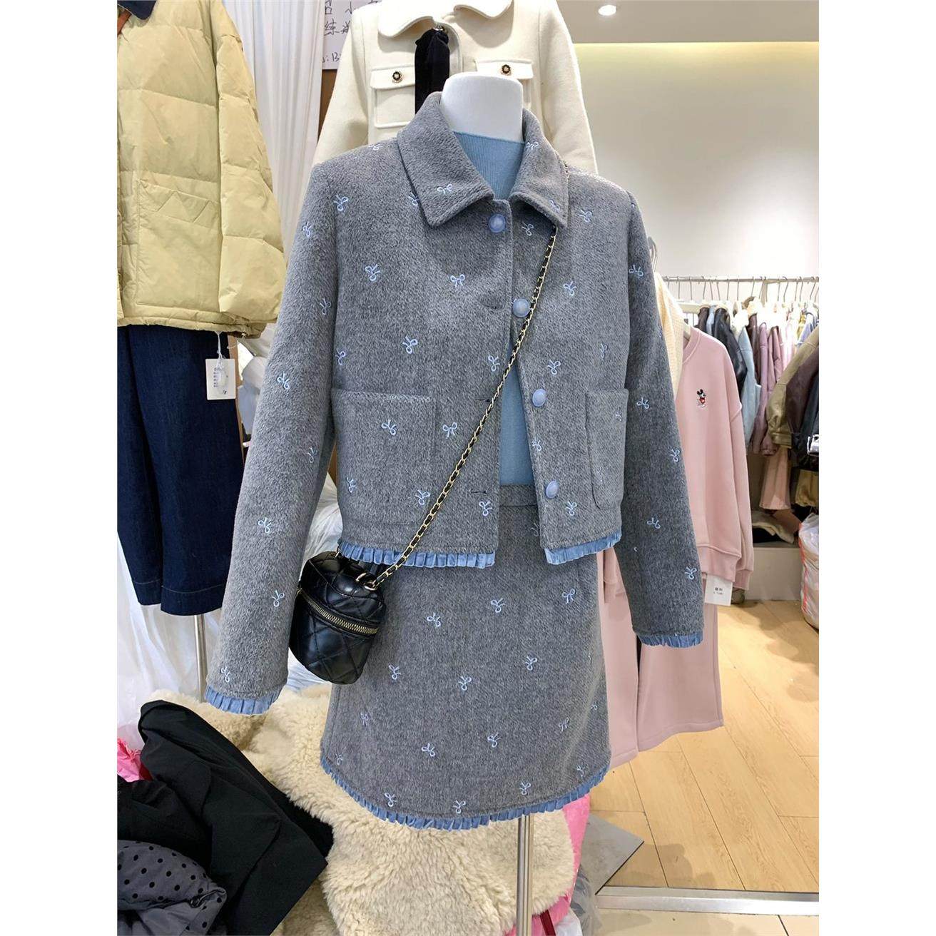 羽绒外套半身裙两件女加厚小众冬季百褶拼接蝴蝶结毛呢小香风套装,淘宝优惠券,粉丝福利购,淘宝优惠卷