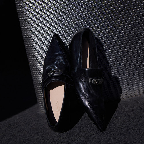 Le' Murmure “Geek Chic”重磅意大利水洗马皮 尖头马衔扣乐福鞋 - 图0