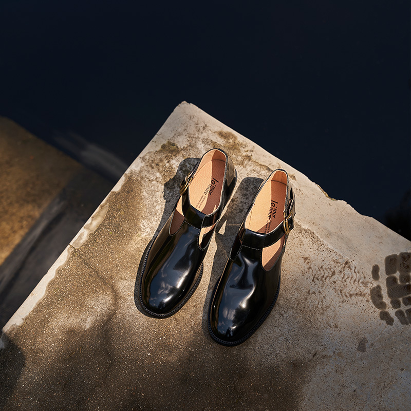 Le' Murmure经典漆面小圆头T字带复古手工阿根廷马油牛皮玛丽珍鞋,淘宝优惠券,粉丝福利购,淘宝优惠卷