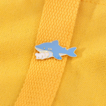 Walking Shark Baby Brooch Badge Men and Women Cartoon New Trendy Bag Pendant Cute Japanese Personalized Creative Accessories