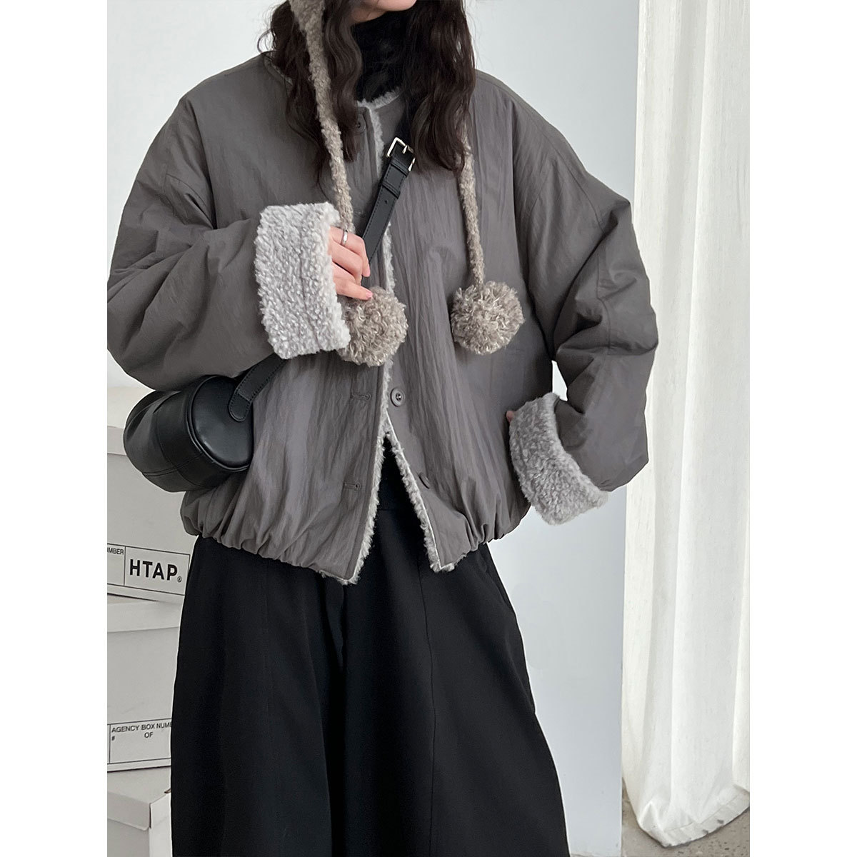 Luxe 韩系复古简约羊羔毛圆领保暖小个子夹棉外套女冬季新款89006 - 图0