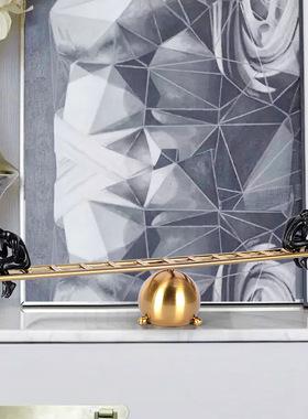 轻奢正义天平摆件酒柜桌面摆设