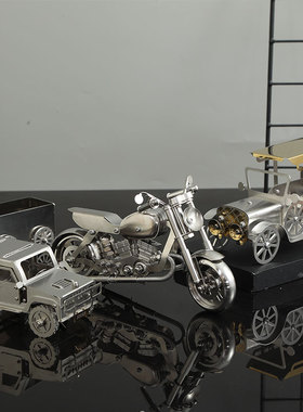 不锈钢朋克风电竞房机器人摆件