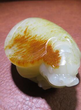 新疆和田玉红金皮白玉籽料龙龟手把件 天然玉石把玩件