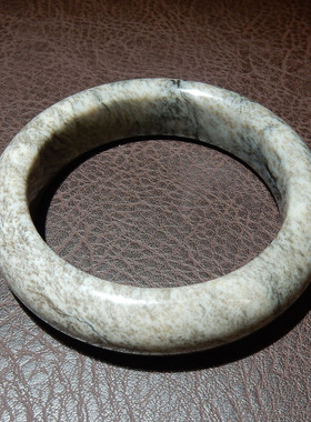 和田玉【野牛沟桂花糕手镯】56mm 圆条款 水墨纹理国风女士玉镯