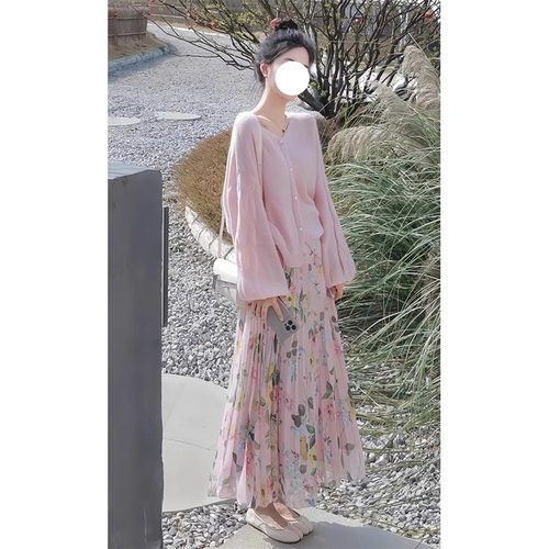 初春穿搭一整套韩系独特上衣超好看碎花半身裙两件套装女连衣裙子 - 图2