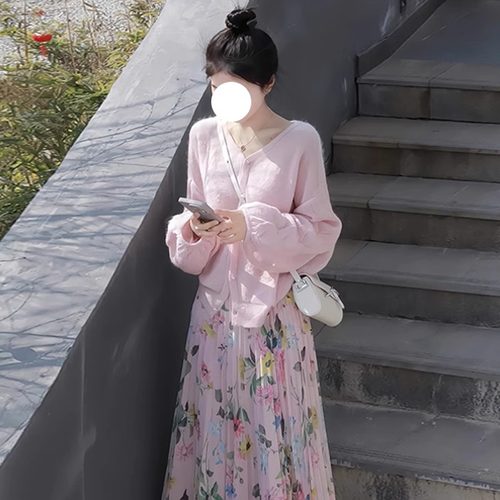 初春穿搭一整套韩系独特上衣超好看碎花半身裙两件套装女连衣裙子 - 图0