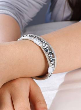 跨境新款多层皮革手链合金磁铁扣手镯女士时尚搭配金属串珠手饰