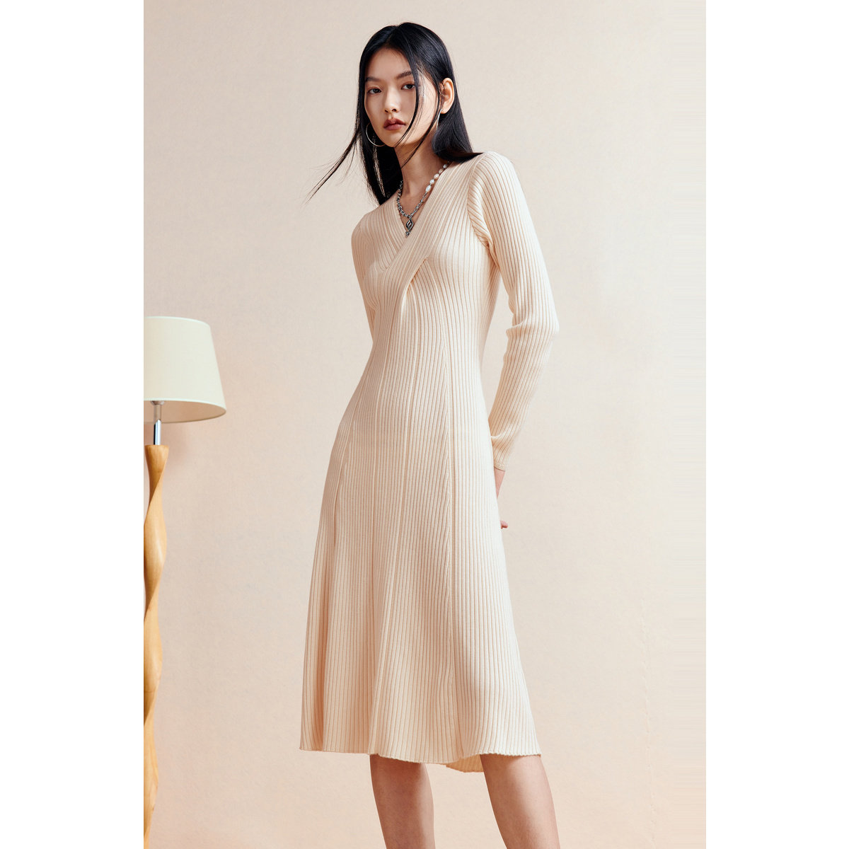 太平鸟针织秋冬新款优雅长袖连衣裙 太平鸟outlets店连衣裙