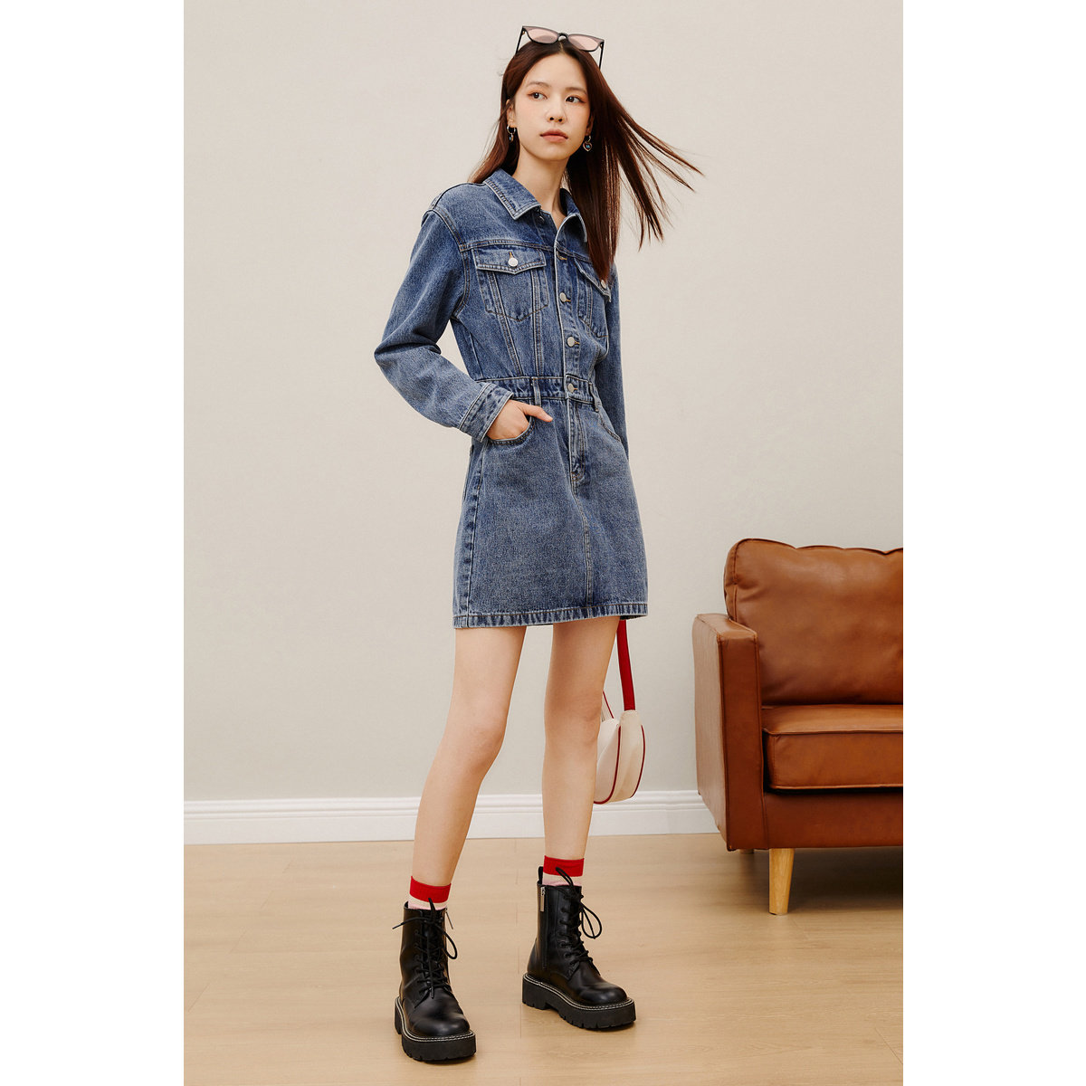 太平鸟牛仔女早秋新款时尚连衣裙 太平鸟outlets店连衣裙