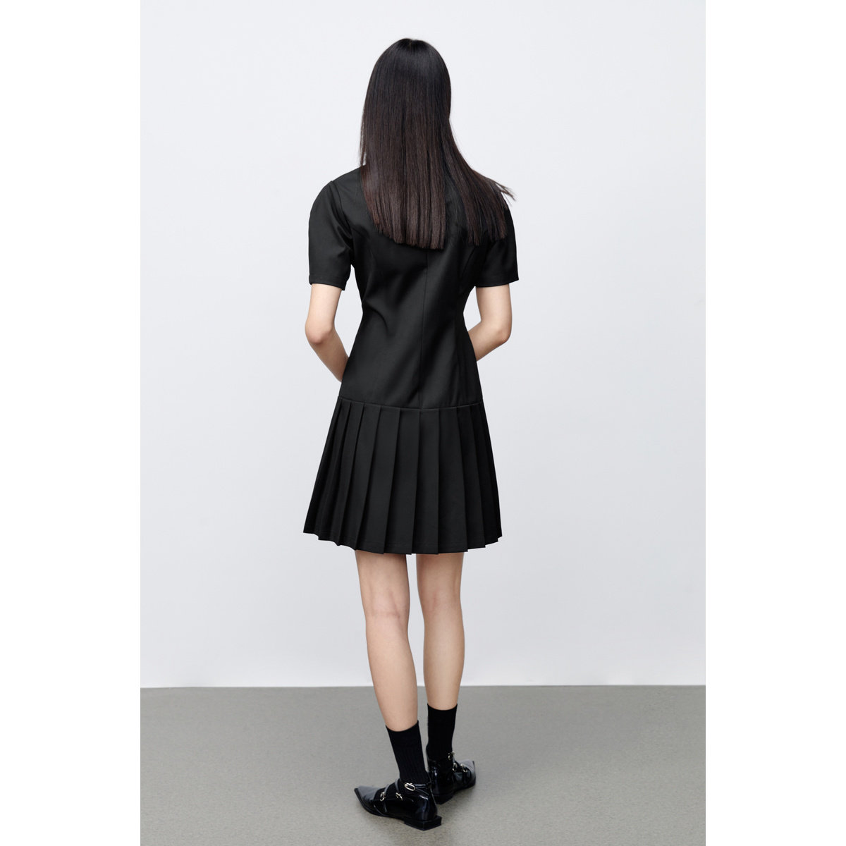  太平鸟outlets店连衣裙