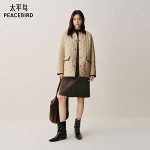 太平鸟宽松直筒菱格绗缝棉衣25领口袖口撞色卡其色棉服外套女