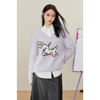 Peacebird Soft Waxy Sweater Women's Lazy Style Autumn and Winter New V-neck Green Sweater Women's Knitted Sweater Large Pattern Outlet