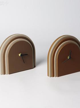 桌面摆台式时钟挂墙2025新款转角高级感皮革钟表书柜装饰品摆件