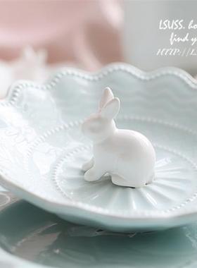 Lsuss 陶瓷 兔子 珍珠边 浮雕盘 罐子 摆件 碟 小兔子 白兔鹿小鸟