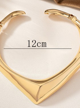 男士夸张大V心形项链个性潮流