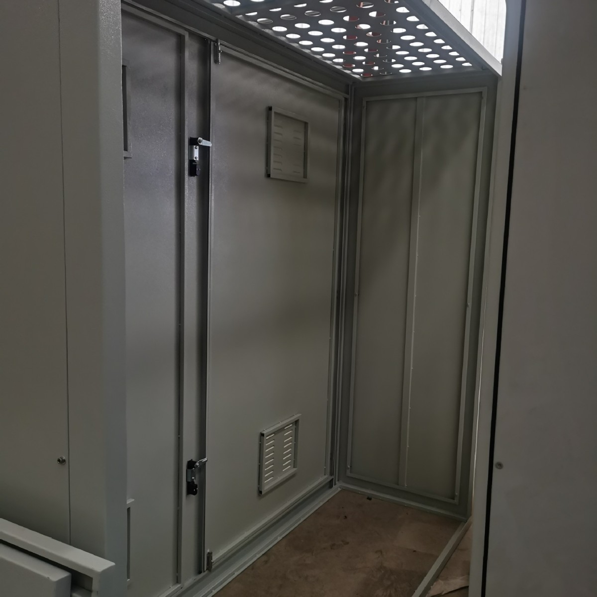 Sheet metal shell processing stainless steel cabinet welding chassis non-standard customizable power controller charging pile shell machine