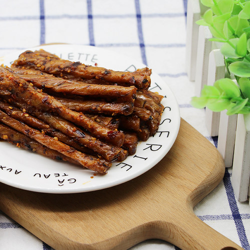 小五哥辣条火腿香干168g袋装豆皮辣片豆串辣串休闲办公室儿时零食 - 图1
