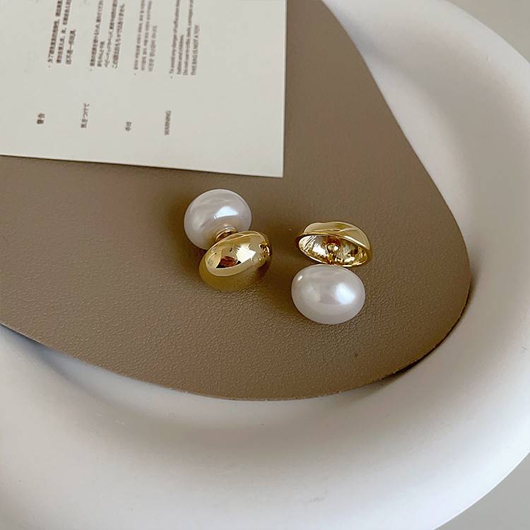 一款两戴珍珠金属耳钉女韩国小众设计复古个性简约百搭耳环耳饰